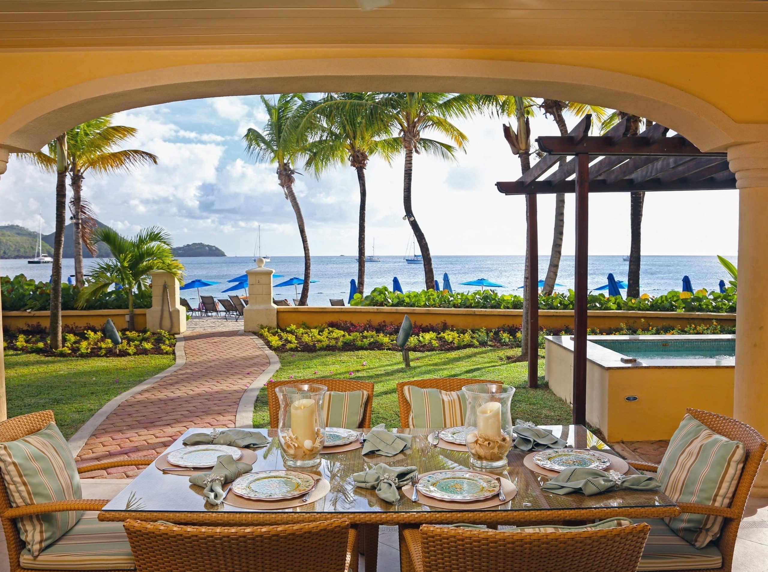 The Landings – 3 Bedroom Beachfront Villa w/ Jet Pool