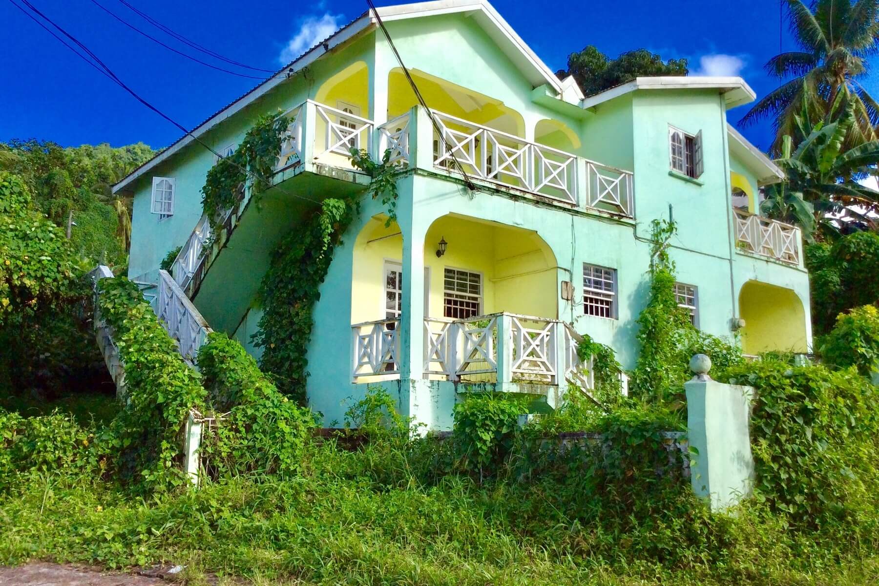 A spacious 5-bedroom fixer-upper in a residential area