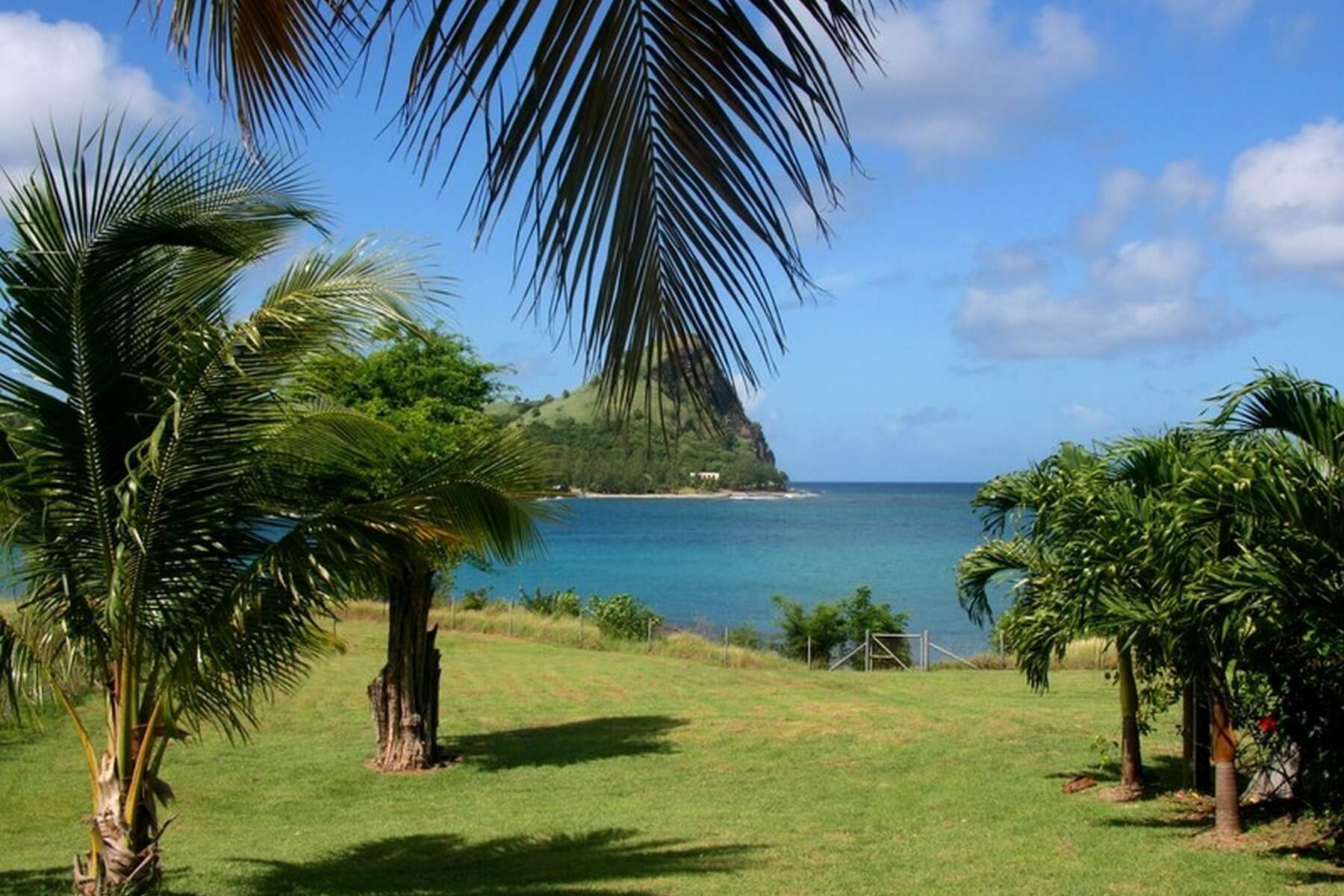 Beachfront with Beautiful Views