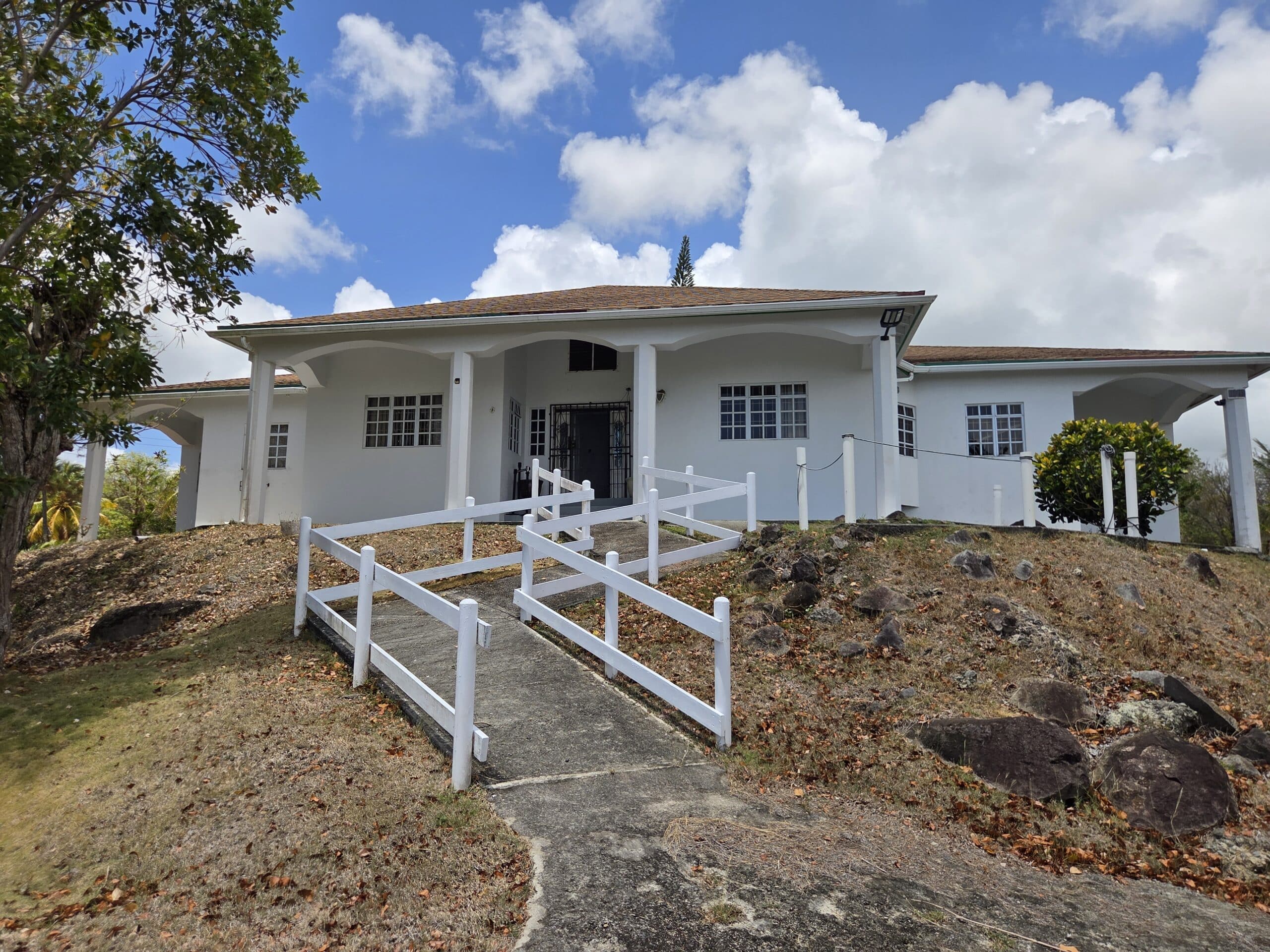 Countryside Estate Living